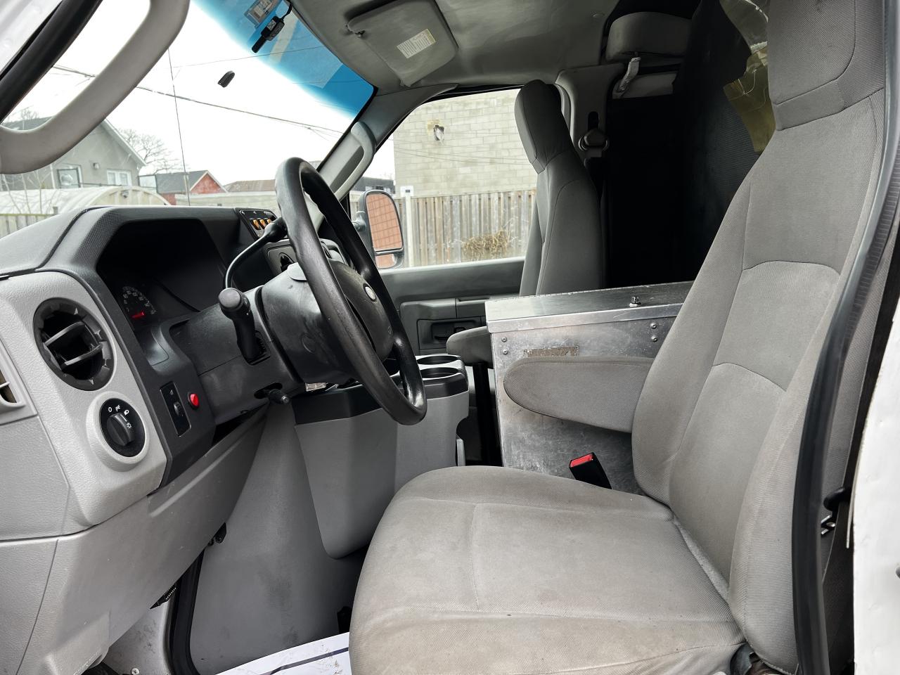 2012 Ford E-350 CARGO /  HIGH ROOF / HARD TO FIND !! VERY CLEAN !! Photo