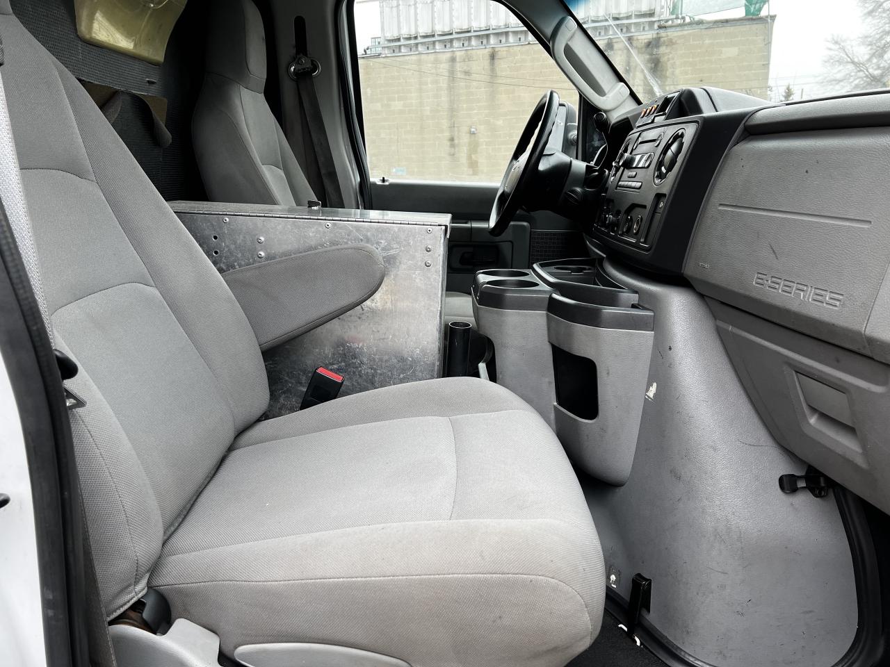 2012 Ford E-350 CARGO /  HIGH ROOF / HARD TO FIND !! VERY CLEAN !! Photo