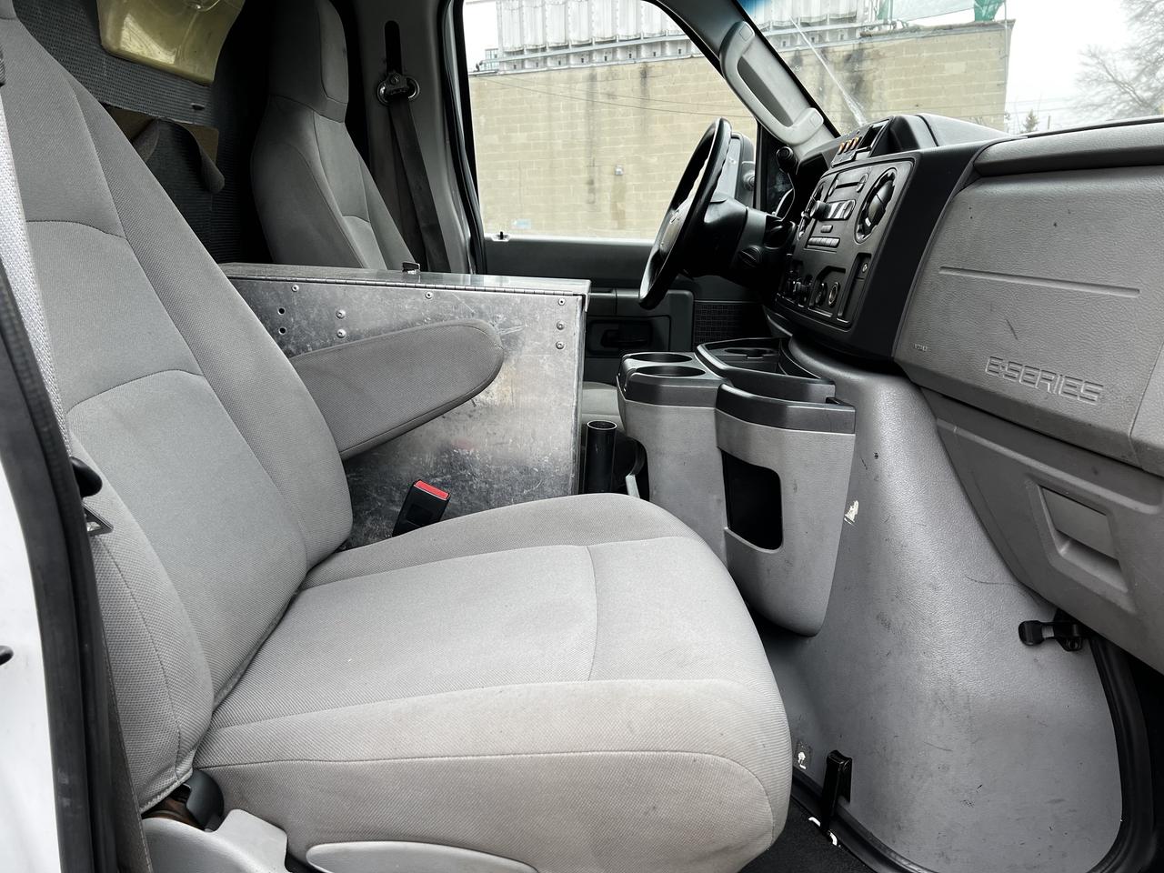 2012 Ford E-350 CARGO /  HIGH ROOF / HARD TO FIND !! VERY CLEAN !! Photo