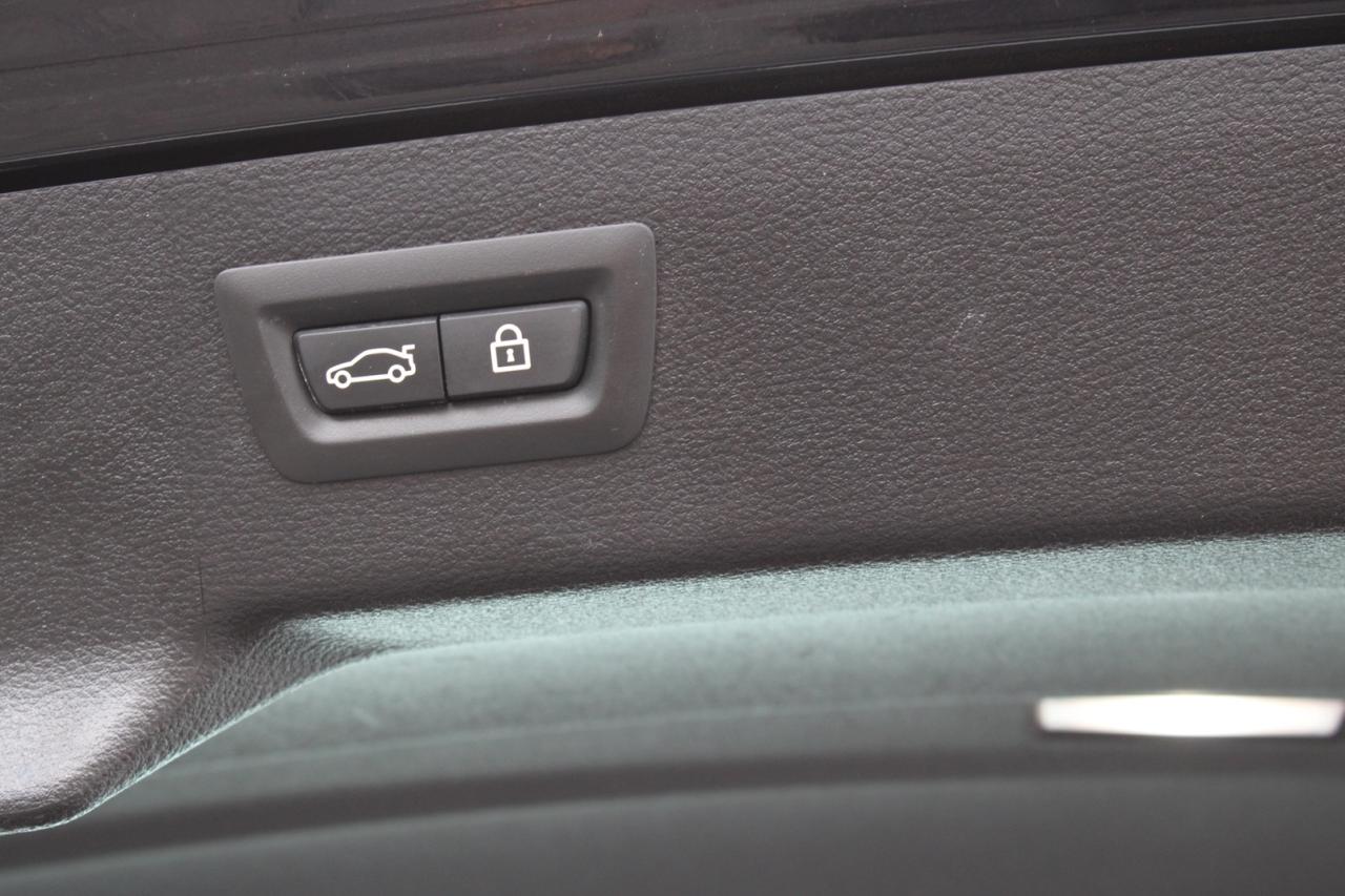 2017 BMW X6 xDrive35i Red Interior 360 Camera Blind Spot Lane Photo