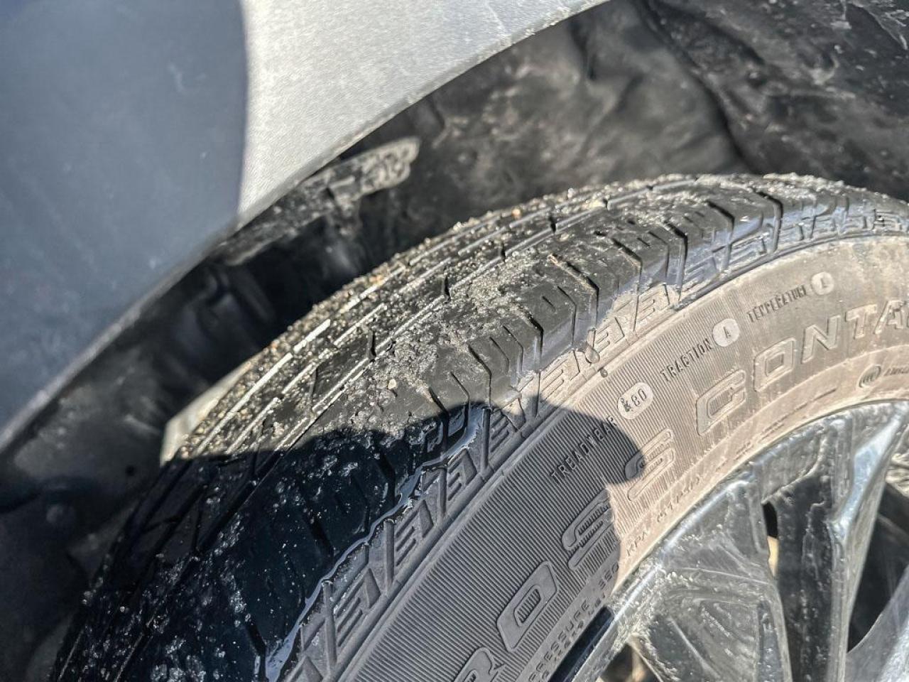 2023 Honda CR-V Hybrid Touring Photo