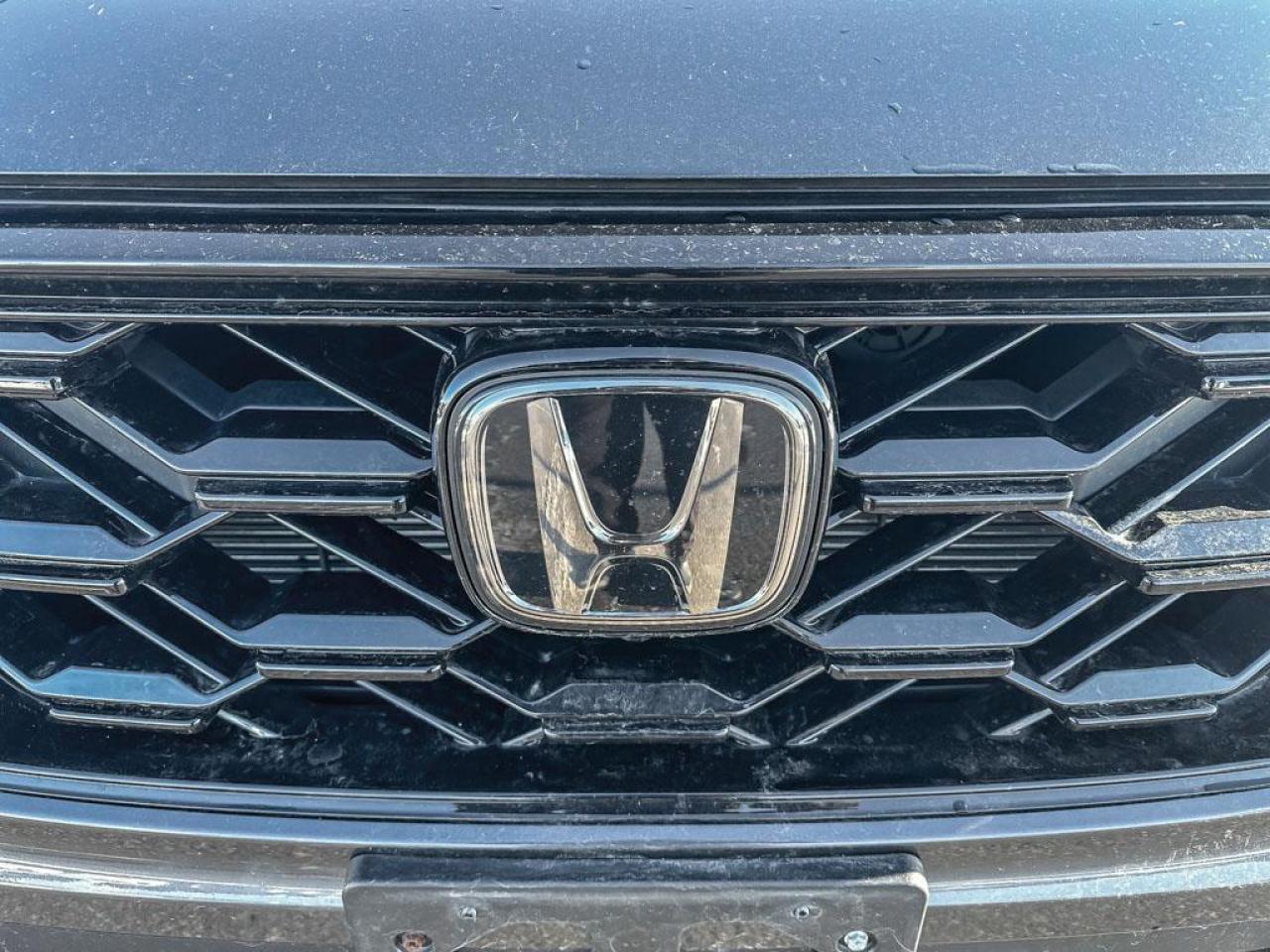 2023 Honda CR-V Hybrid Touring Photo