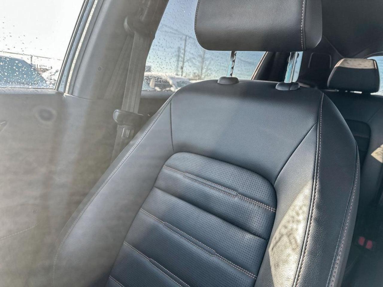 2023 Honda CR-V Hybrid Touring Photo