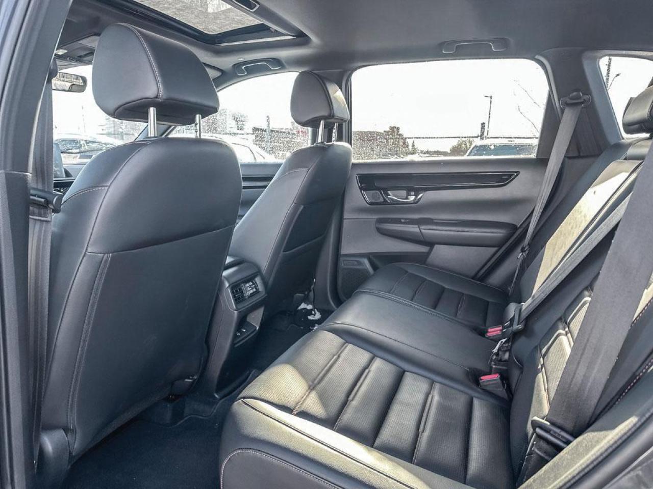 2023 Honda CR-V Hybrid Touring Photo