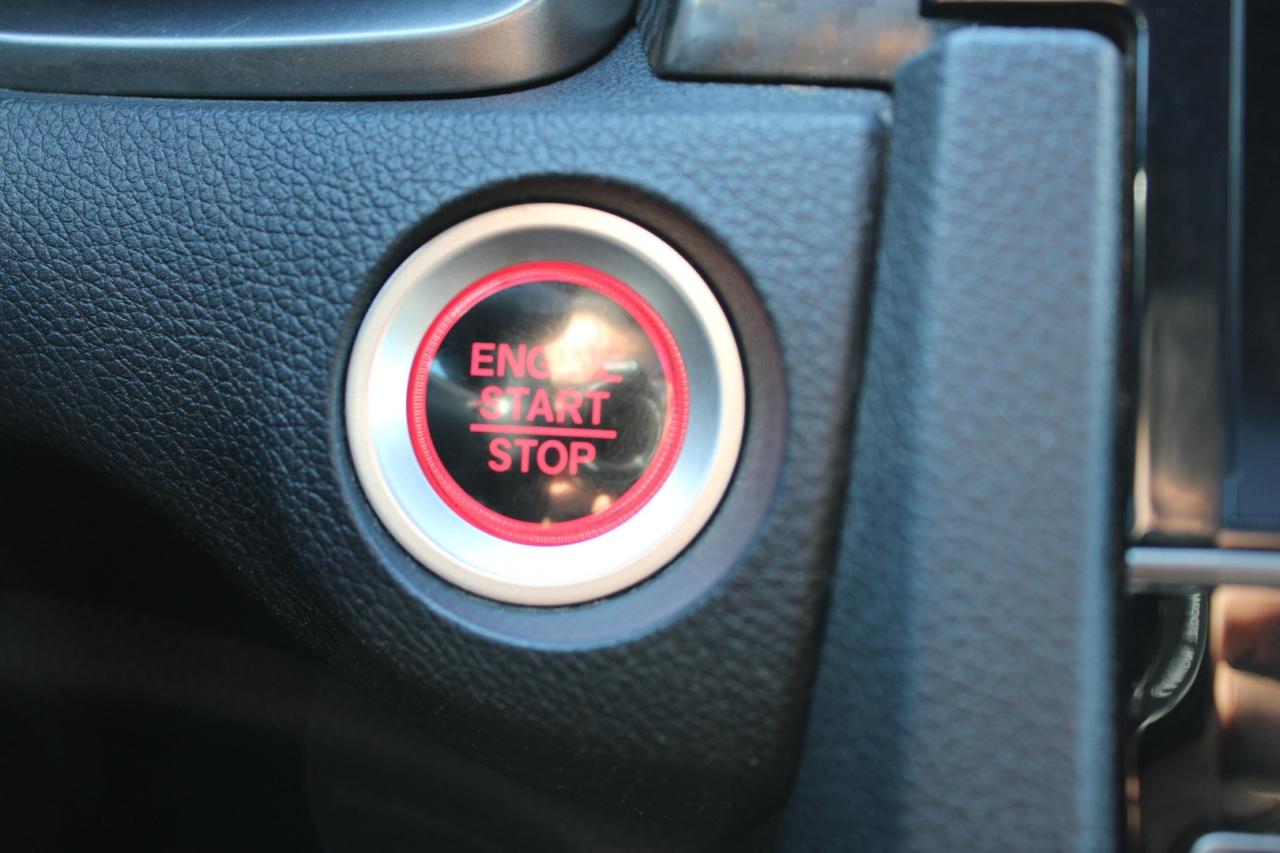 2019 Honda Civic Si Sedan 6 Speed  No Accident   Safety Certified Photo