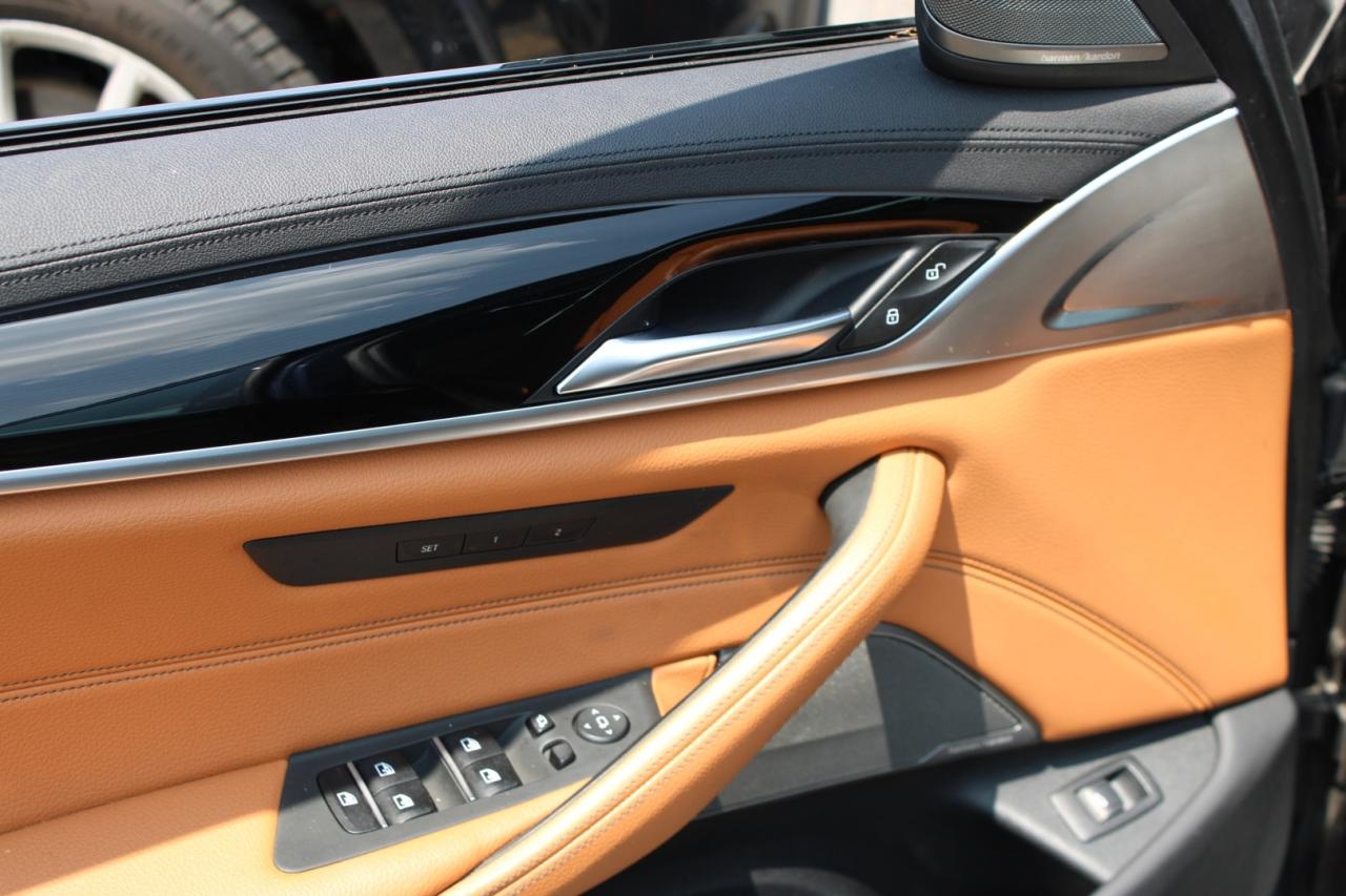 2018 BMW 5 Series 540i xDrive   M Sport   Driving Assistance Package Photo