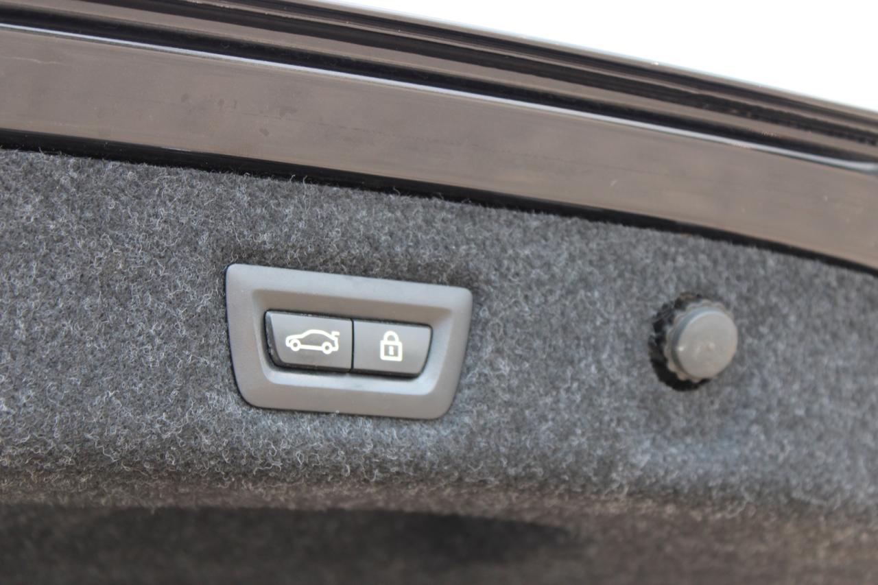 2018 BMW 5 Series 540i xDrive   M Sport   Driving Assistance Package Photo