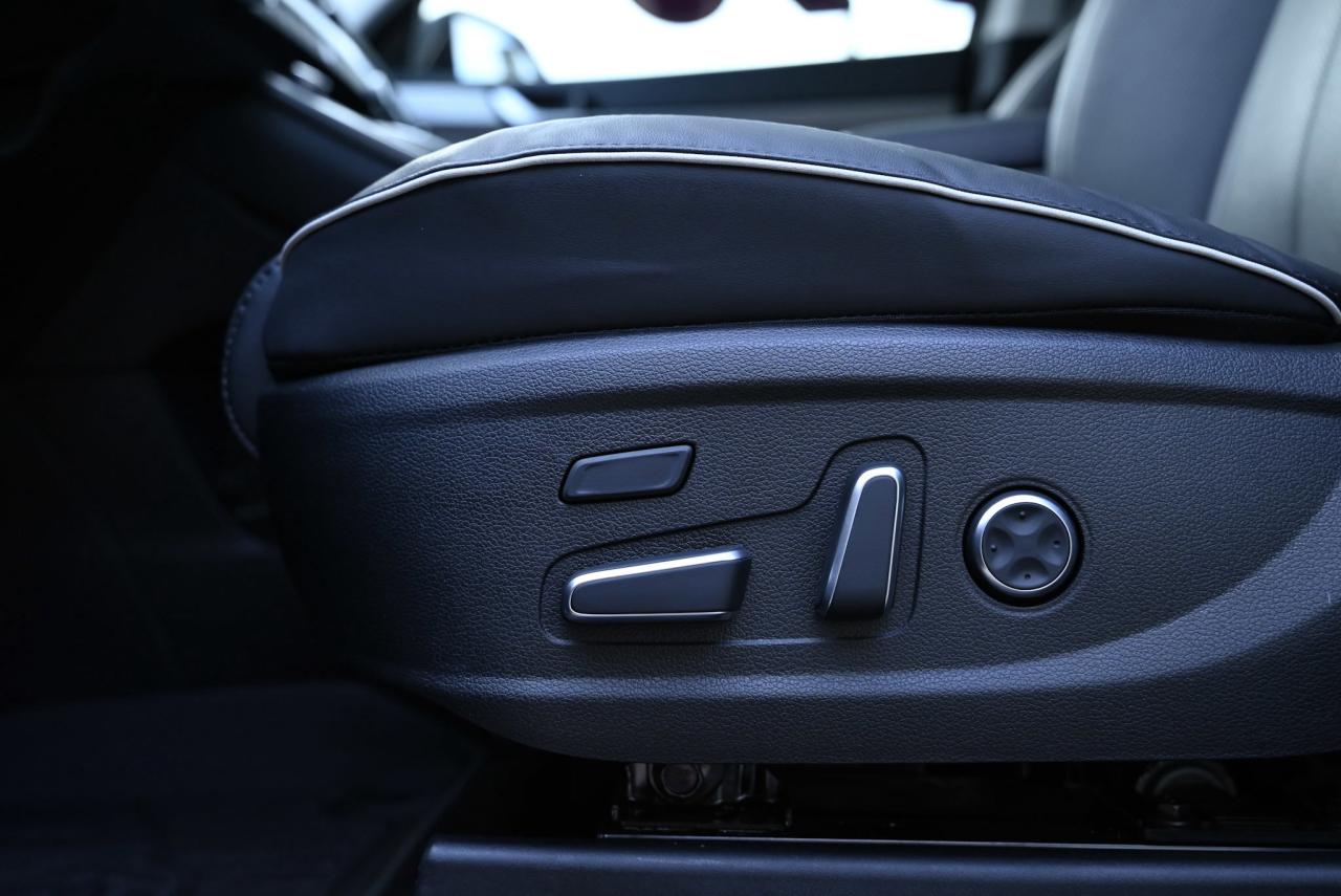 2024 Hyundai PALISADE Urban/ 8 Rider/Low kilo/ 1-owner/AWD Photo