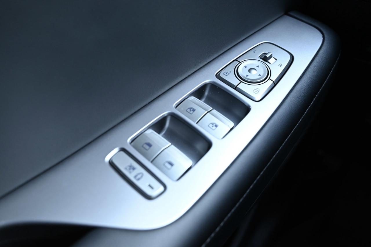 2024 Hyundai PALISADE Urban/ 8 Rider/Low kilo/ 1-owner/AWD Photo