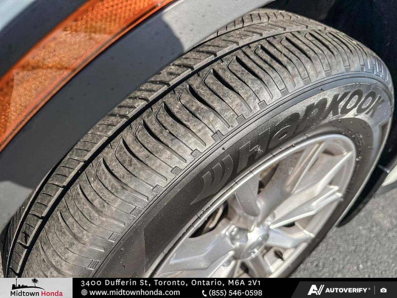 2023 Honda CR-V *HEATED STEERING/ APPLE CARPLAY / LEATHER INTERIOR Photo