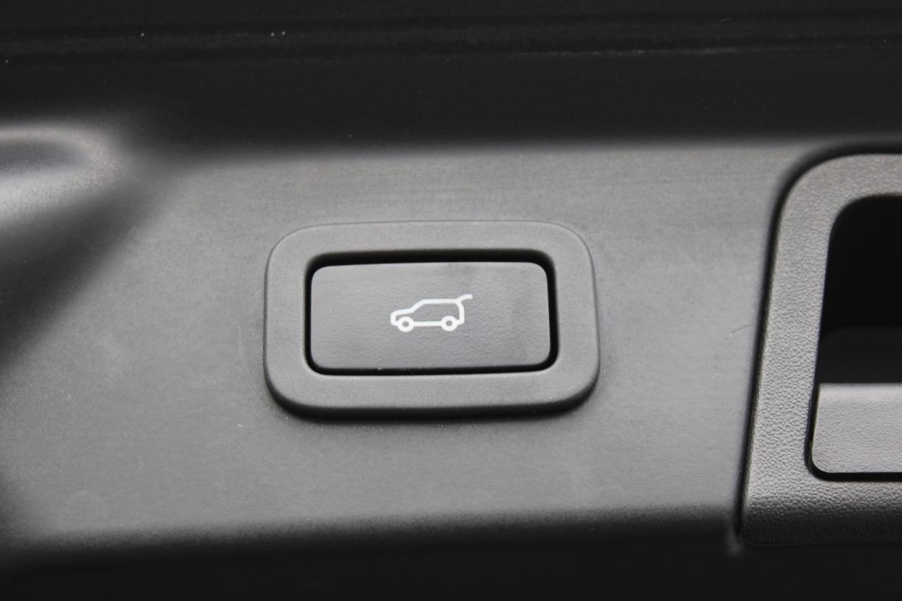 2018 Land Rover Range Rover Velar R-Dynamic V6   CERTIFIED   NO ACCIDENTS   CERTIFIE Photo