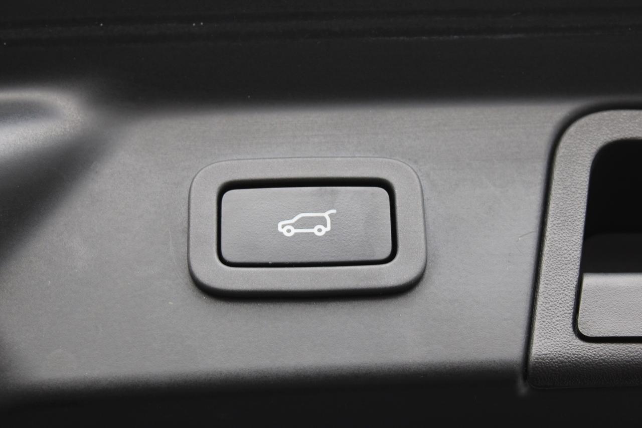 2018 Land Rover Range Rover Velar R-Dynamic V6   CERTIFIED   NO ACCIDENTS   CERTIFIE Photo