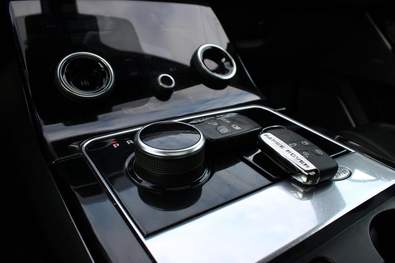 2018 Land Rover Range Rover Velar R-Dynamic V6   CERTIFIED   NO ACCIDENTS   CERTIFIE Photo