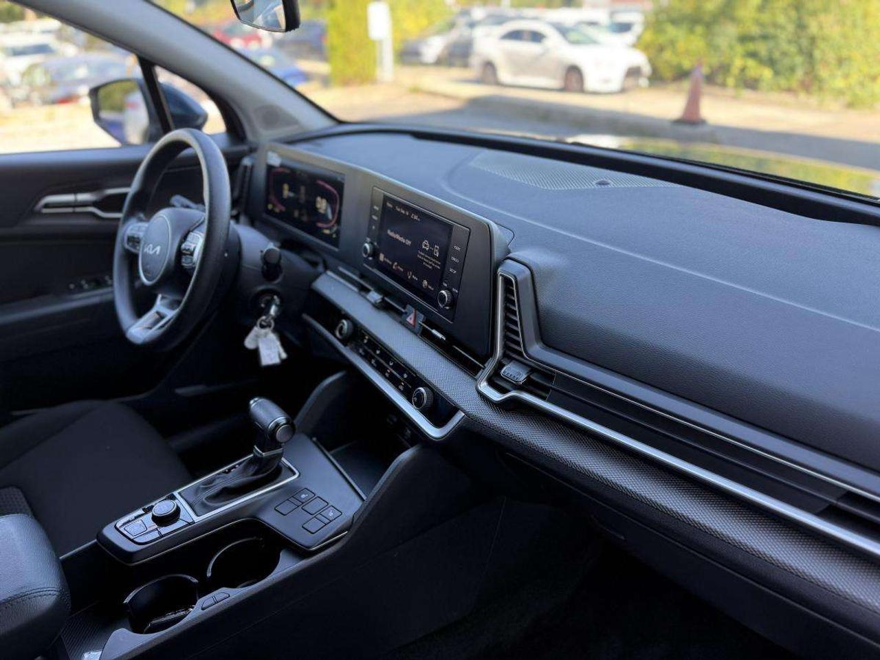 2024 Kia Sportage LX FWD Photo