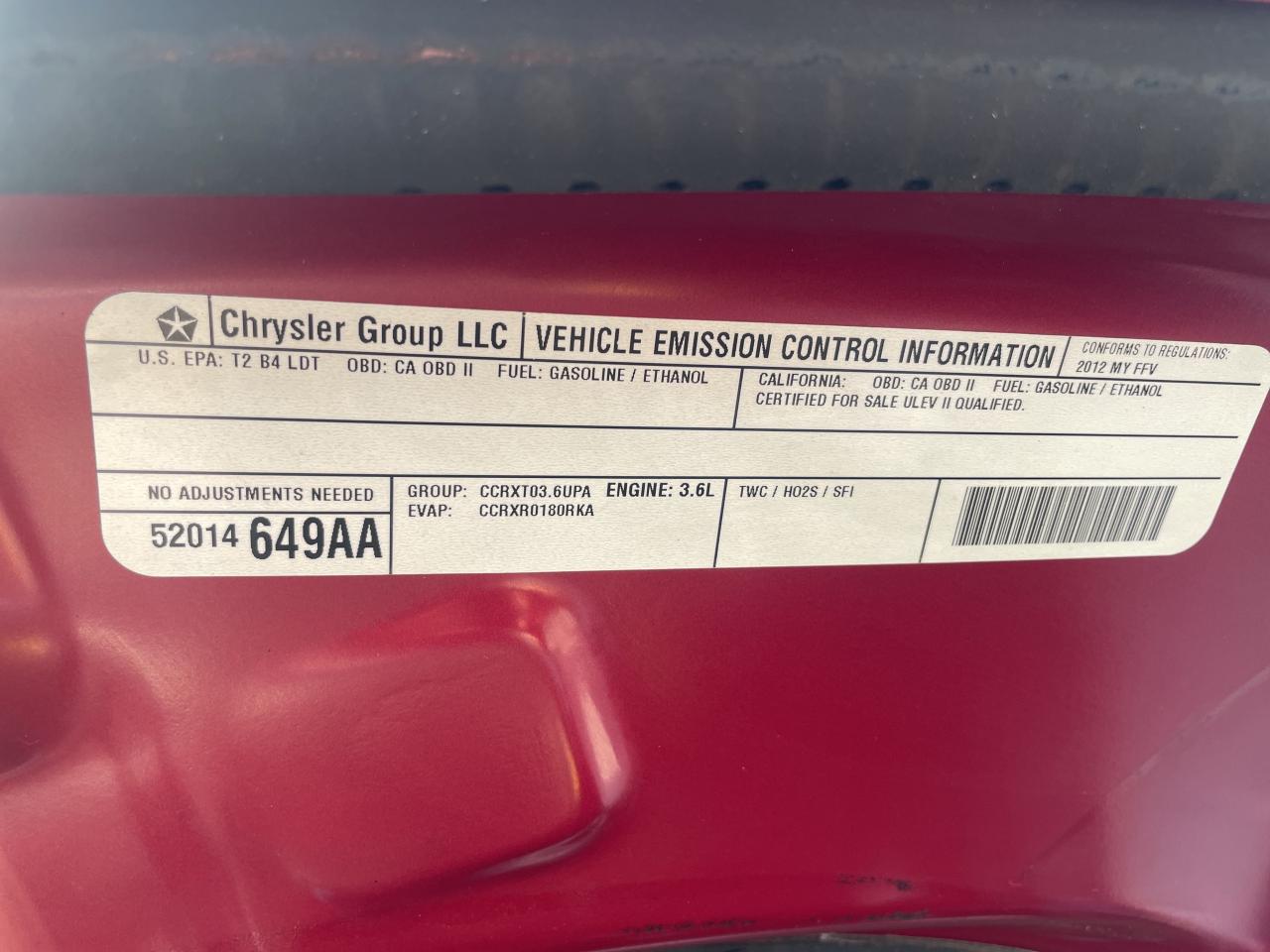 2012 Jeep Grand Cherokee Overland / 4X4/ NAVI / S ROOF / LEATHER / CLEAN Photo