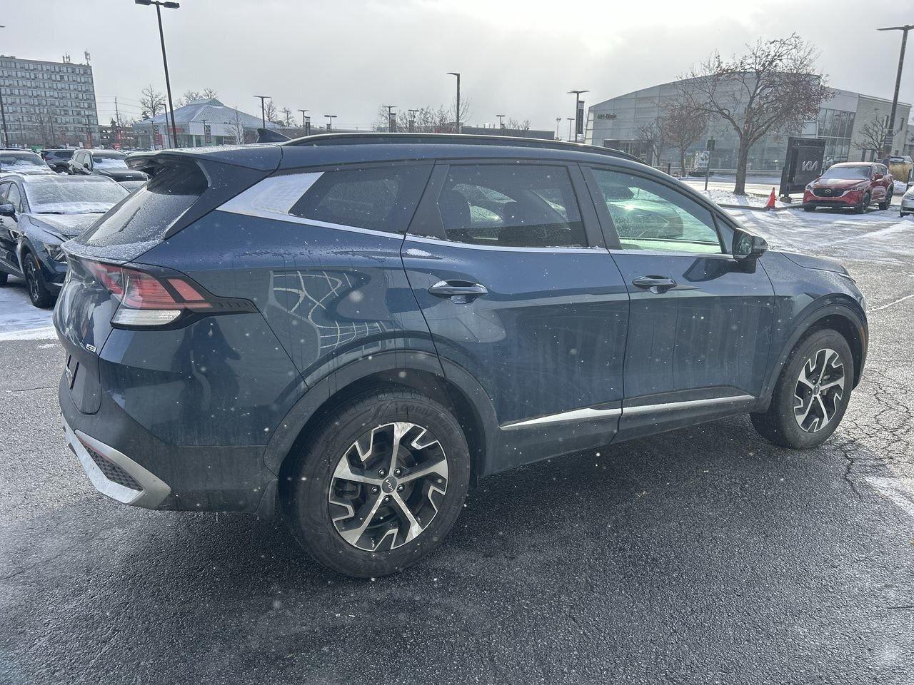 2023 Kia Sportage EX – Stylish, Spacious, and Smartly Equipped APPLE Photo