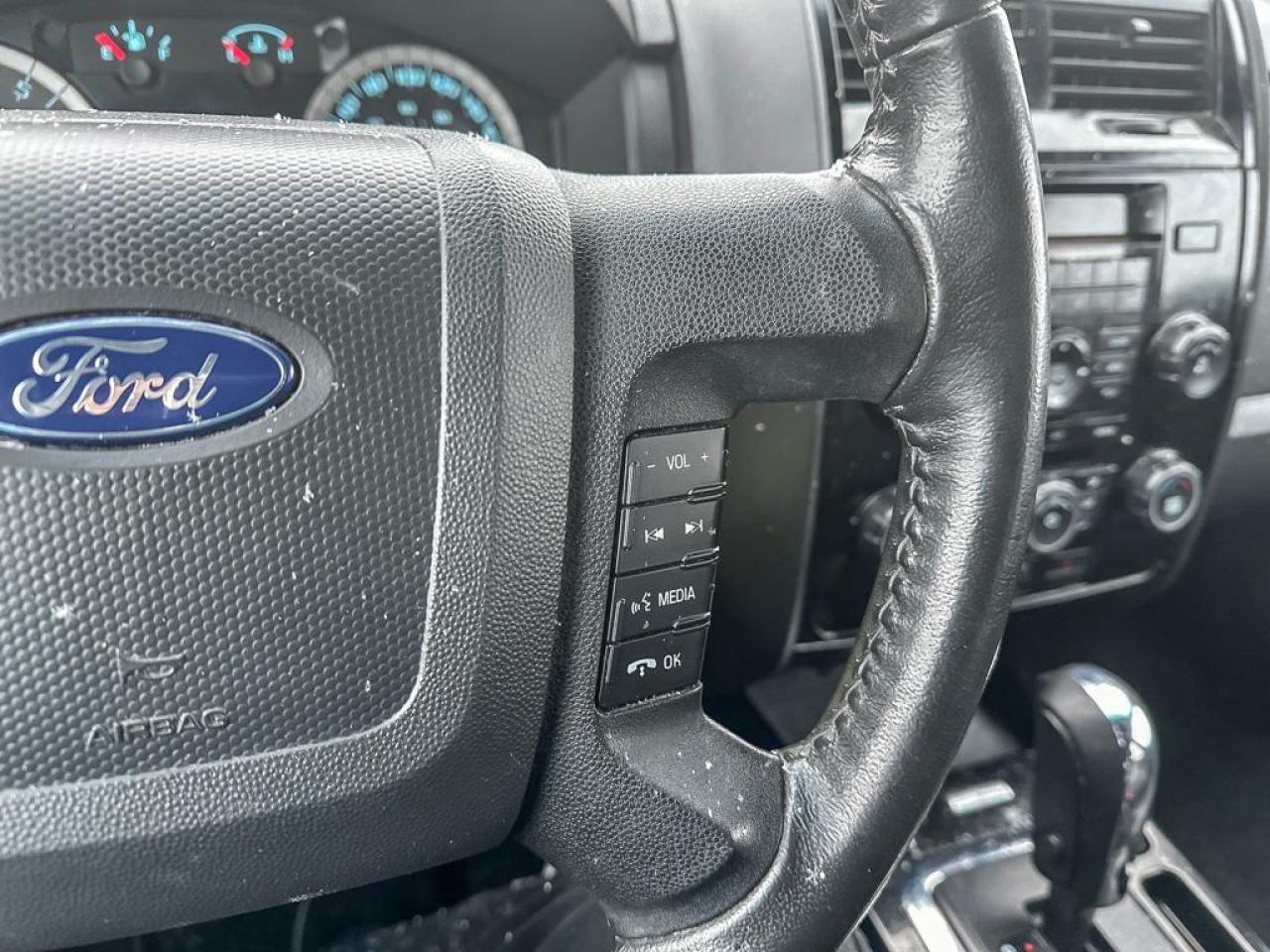 2011 Ford Escape Limited Photo