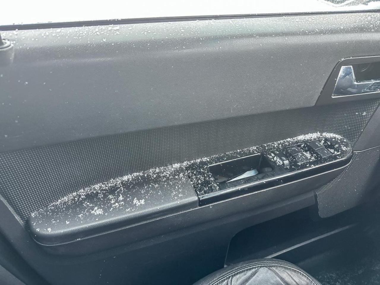 2011 Ford Escape Limited Photo