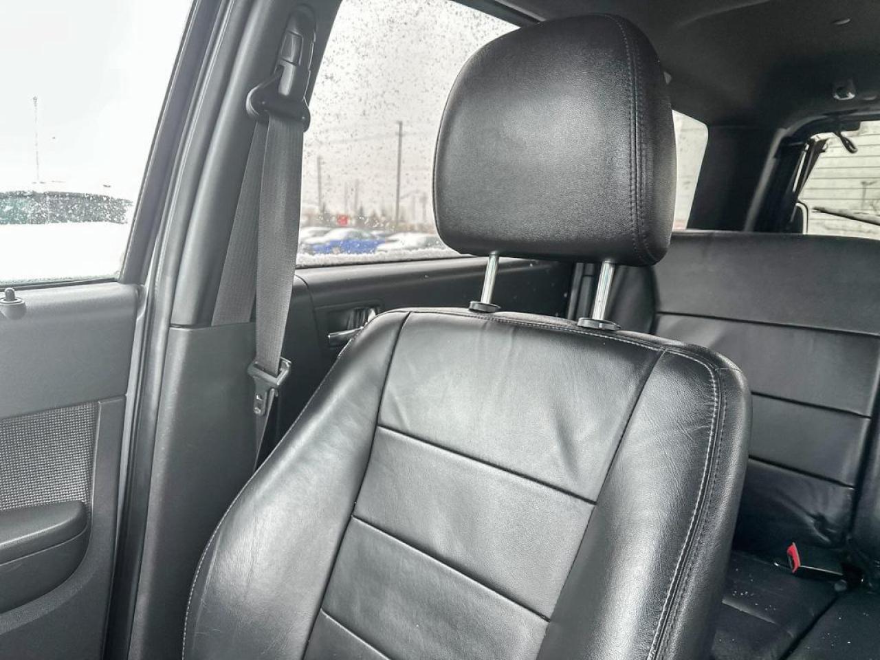 2011 Ford Escape Limited Photo