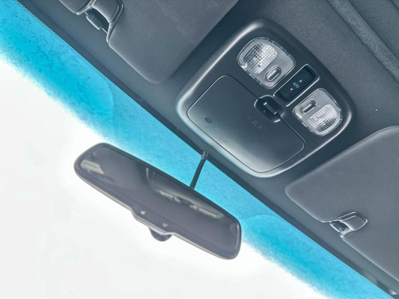 2011 Ford Escape Limited Photo