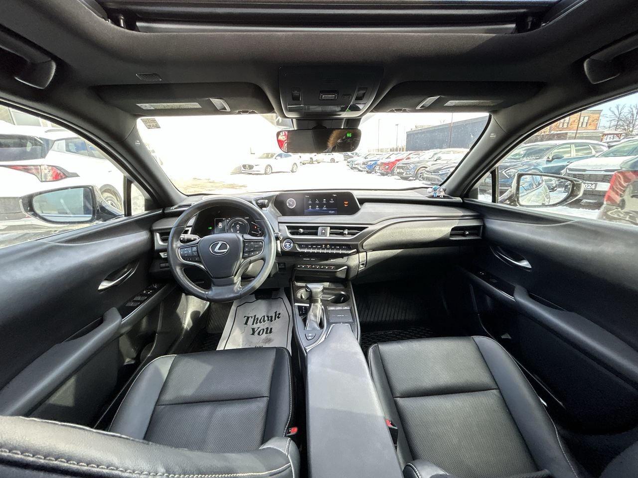 2020 Lexus UX UX 250h   Hybrid Luxury Meets ingenuity NEW BRAKES Photo