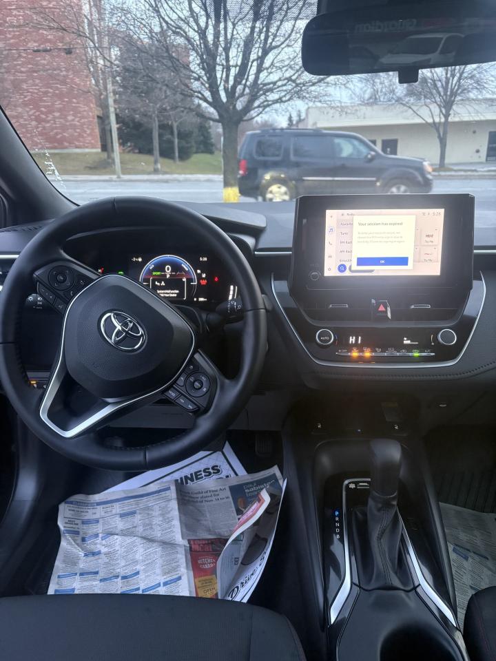 2025 Toyota Corolla Hybrid SE CVT AWD Photo