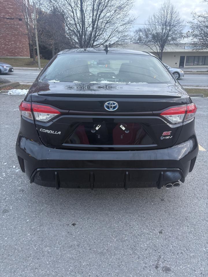 2025 Toyota Corolla Hybrid SE CVT AWD Photo3