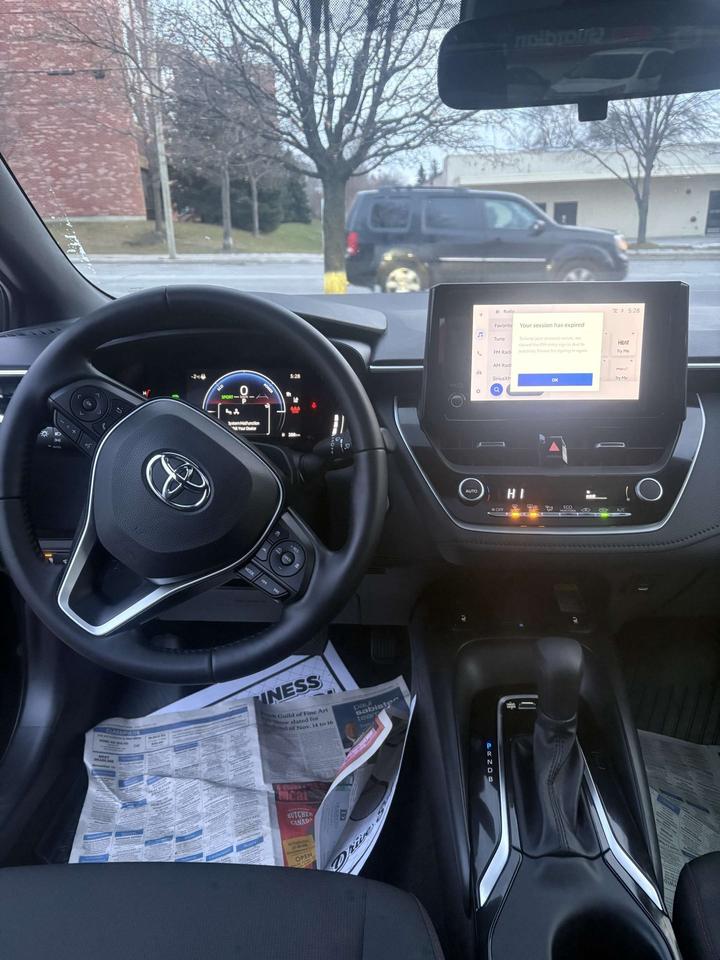 2025 Toyota Corolla Hybrid SE CVT AWD Photo