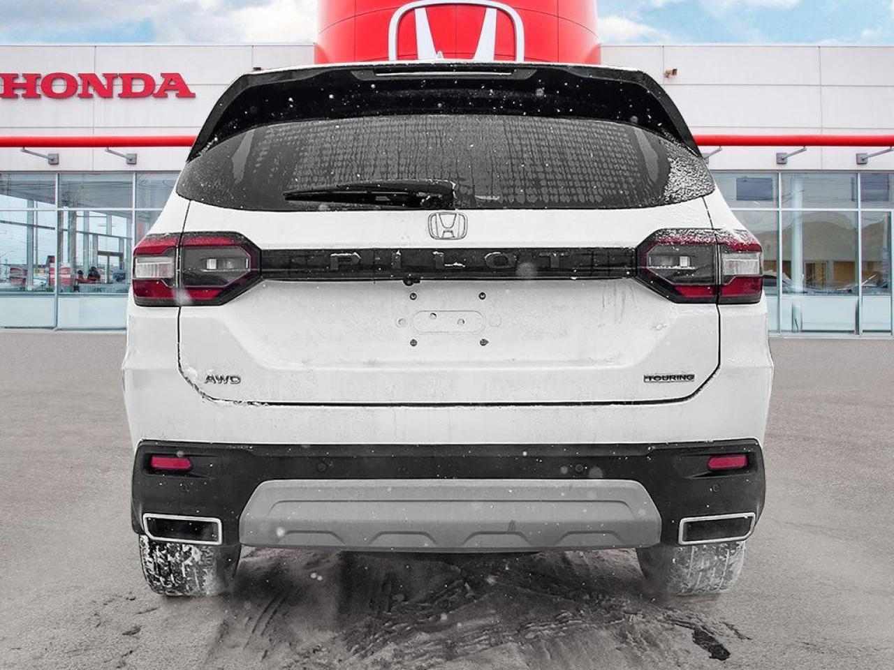 2024 Honda Pilot Touring Photo4