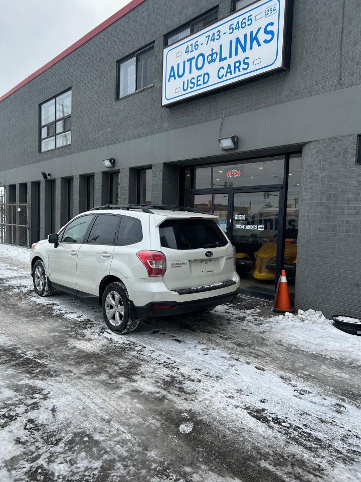 2015 Subaru Forester 5dr Wgn CVT 2.5i Touring Photo