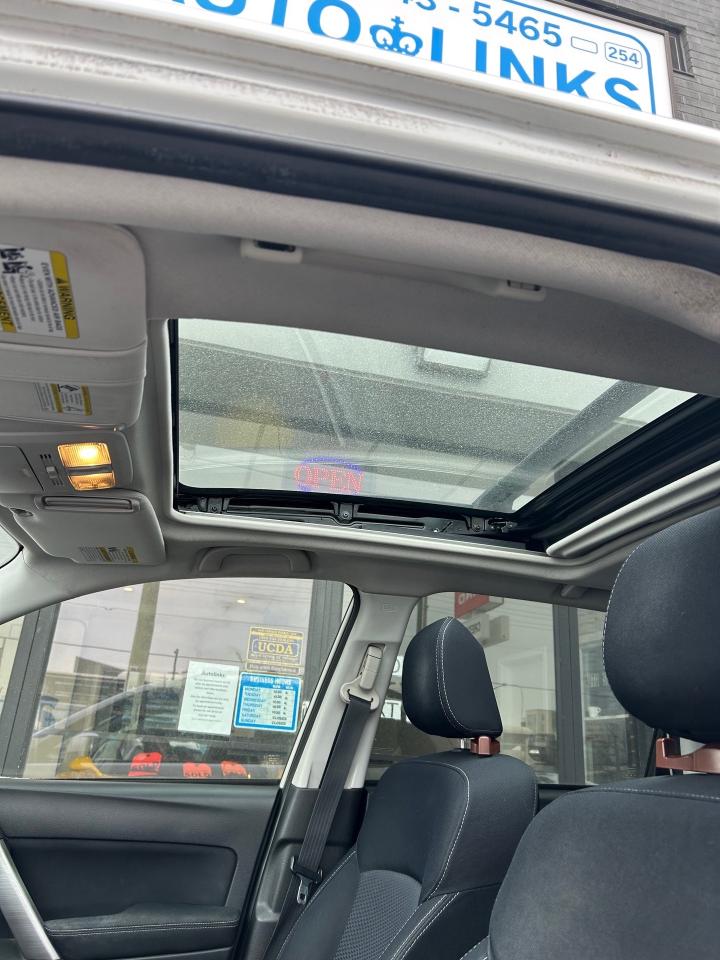 2015 Subaru Forester 5dr Wgn CVT 2.5i Touring Photo