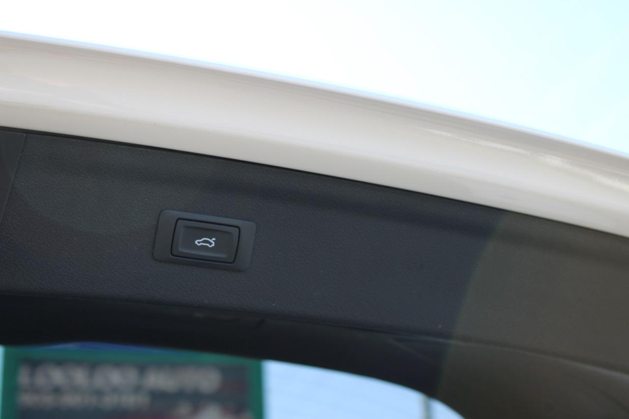 2018 Audi Q3 Premium quattro AWD NAVIGATION PANO SAFETY CERTIFI Photo