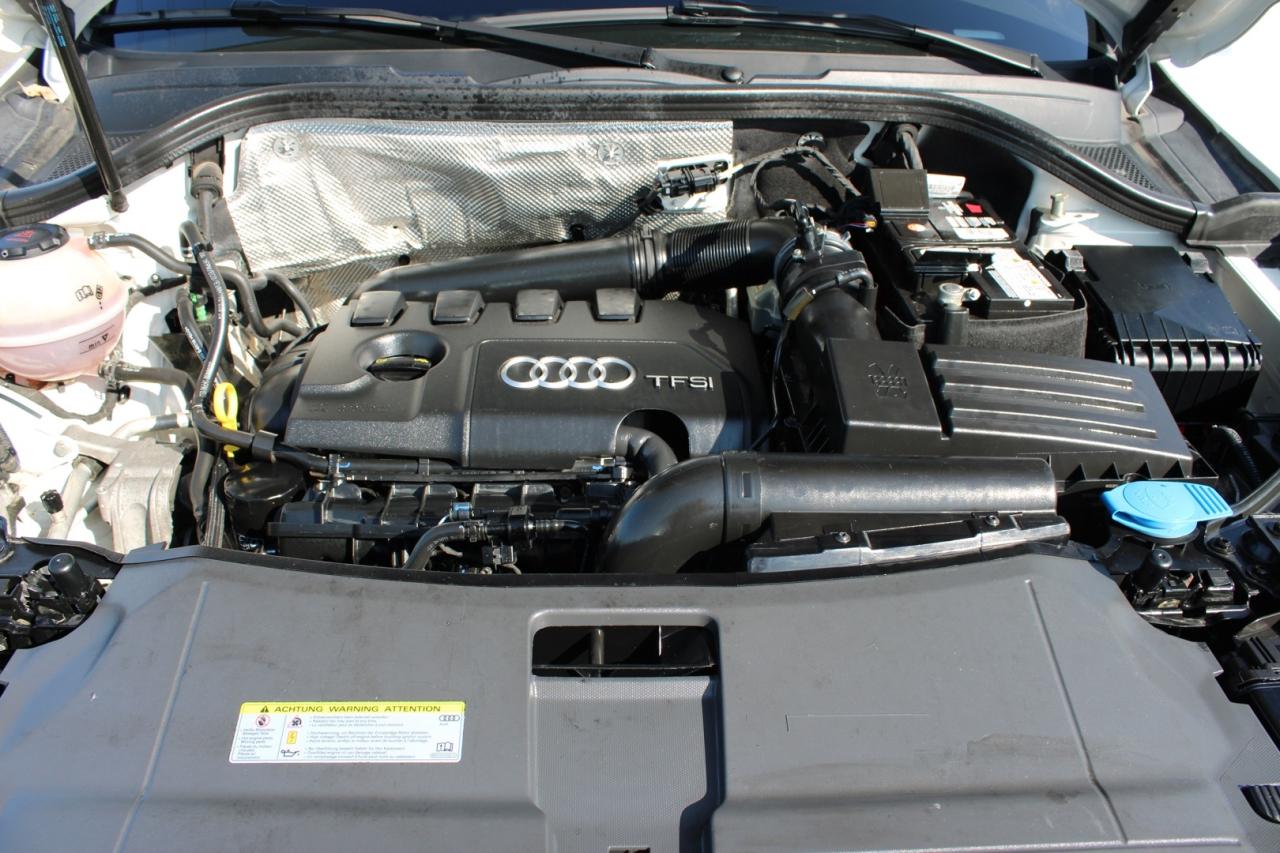 2018 Audi Q3 Premium quattro AWD NAVIGATION PANO SAFETY CERTIFI Photo