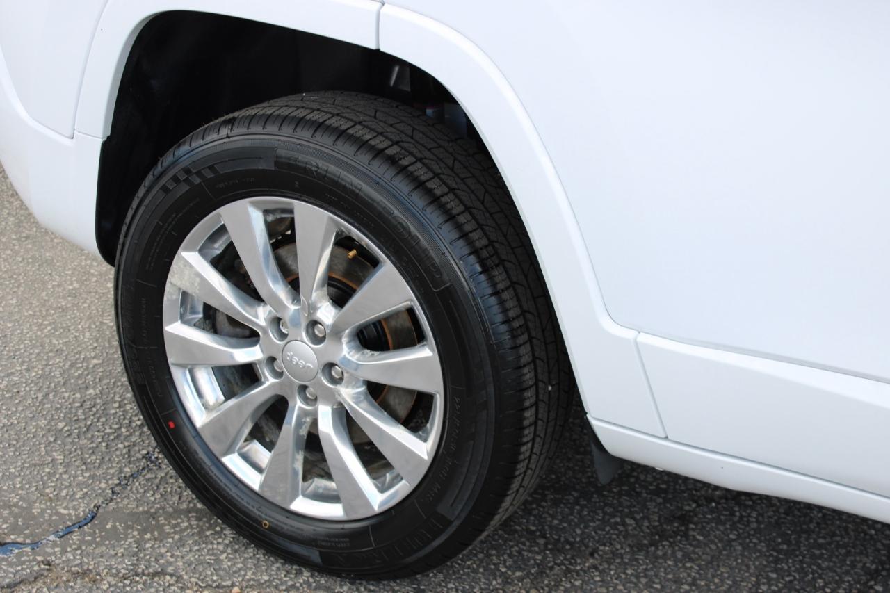 2017 Jeep Cherokee Overland 4WD Adaptive Cruise One Owner Panoramic Photo