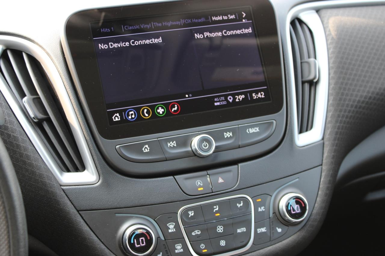 2023 Chevrolet Malibu 1LT ACCICENT FREE ONE OWNER SAFETY CERTFIED Photo