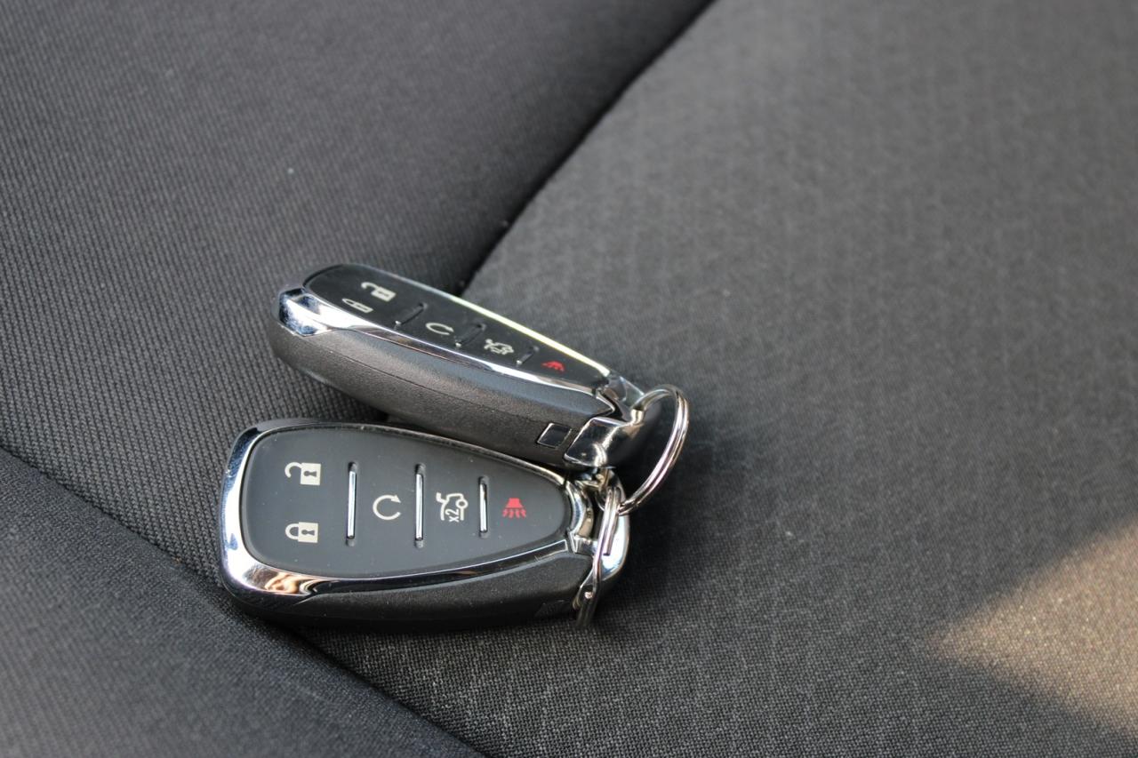 2023 Chevrolet Malibu 1LT ACCICENT FREE ONE OWNER Clean CarFax Photo