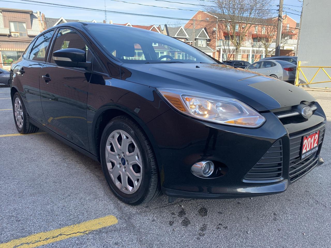 2012 Ford Focus SE / 100650 KMS !!!!! ABSOLUTELY SPOTLESS /LOADED Photo