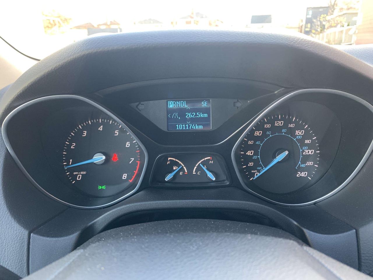 2012 Ford Focus SE / 100650 KMS !!!!! ABSOLUTELY SPOTLESS /LOADED Photo