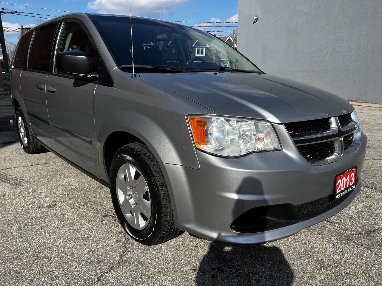 2013 Dodge Grand Caravan SE / LOADED / 90072 KMS !! / ONE OWNER/ C/F CLEAN Photo