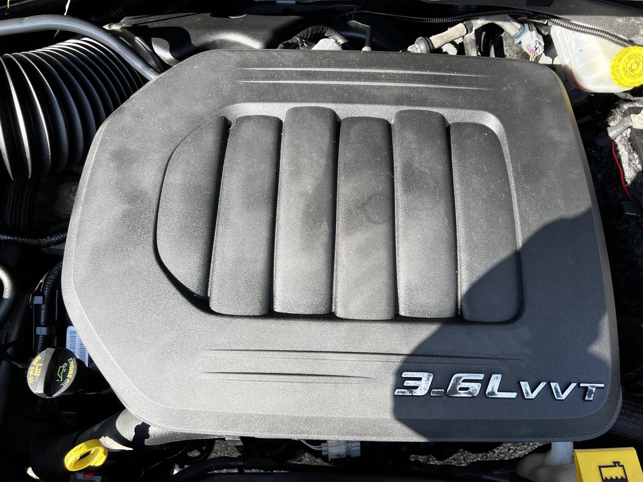 2013 Dodge Grand Caravan SE / LOADED / 90072 KMS !! / ONE OWNER/ C/F CLEAN Photo