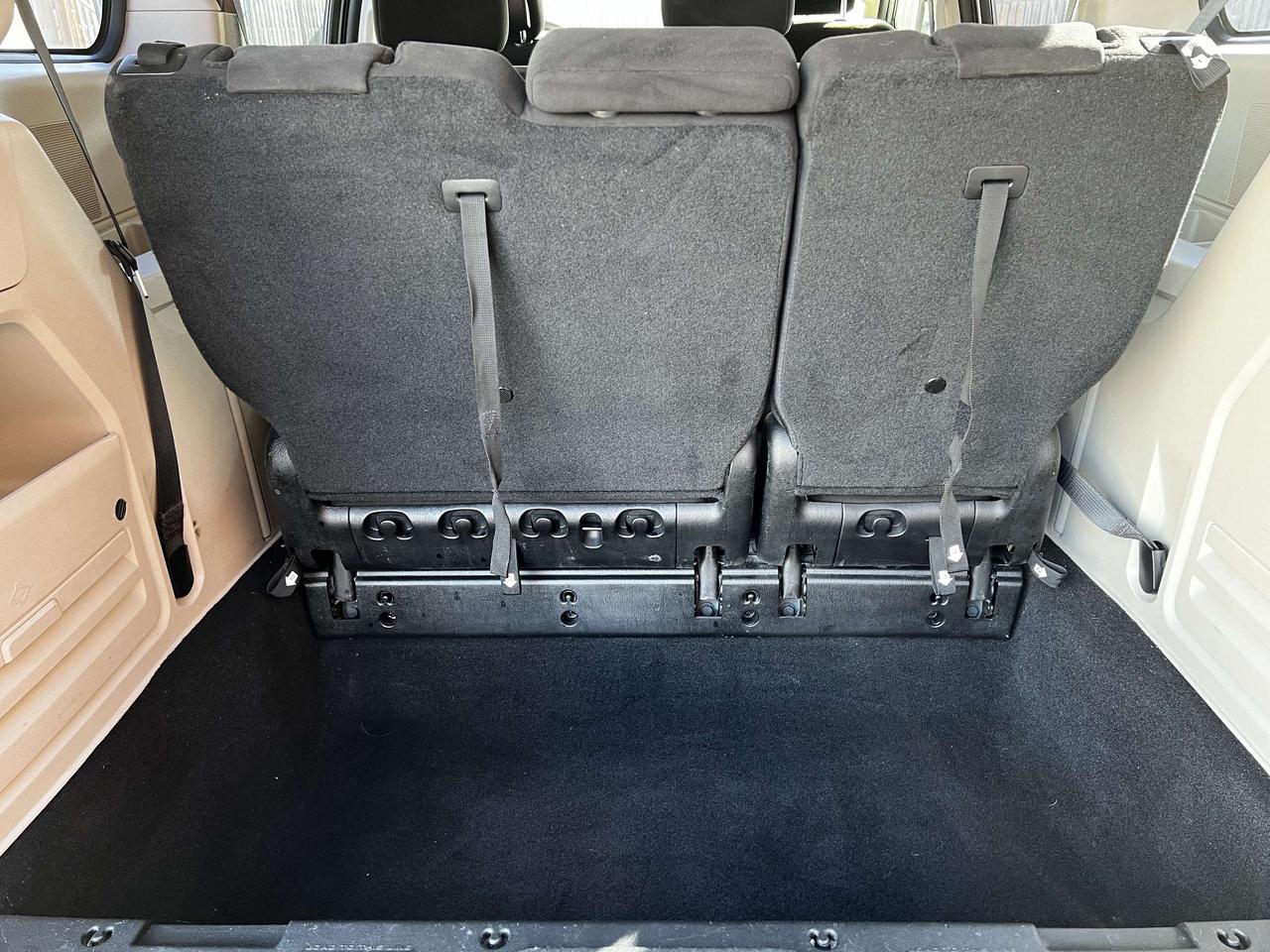 2013 Dodge Grand Caravan SE / LOADED / 90072 KMS !! / ONE OWNER/ C/F CLEAN Photo