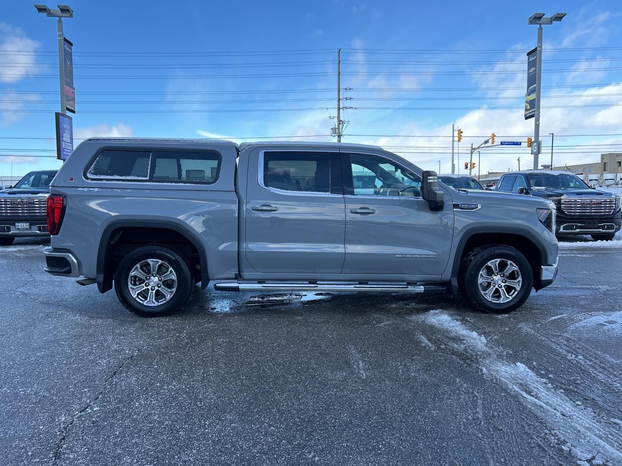 2024 GMC Sierra 1500 4WD Crew Cab 147  SLE Photo
