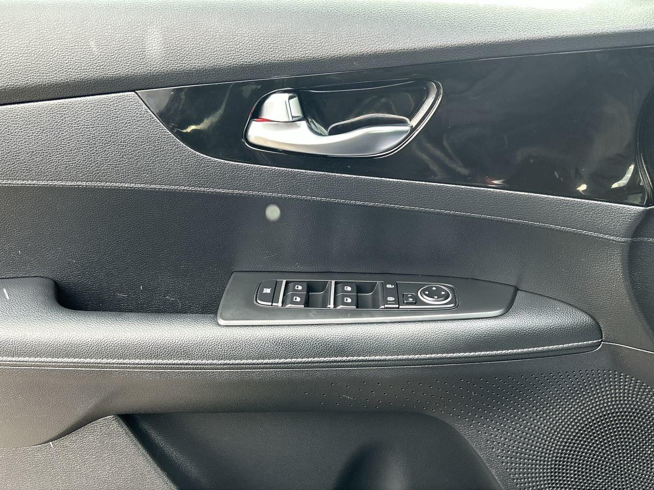 2022 Kia Forte EX   Stylish, Efficient, and Feature-Packed NO ACC Photo