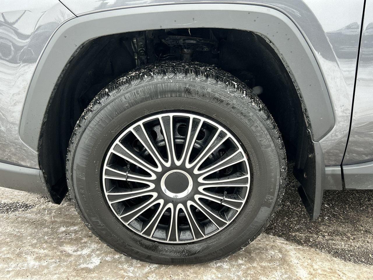 2022 Toyota RAV4 LE   Like New & Priced to Move! CERTIFIED   SLEEK Photo