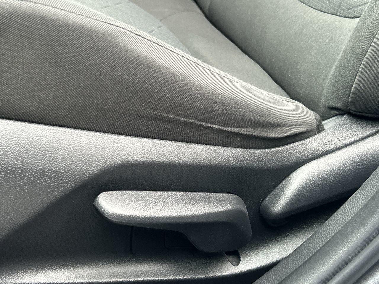 2022 Toyota RAV4 LE   Like New & Priced to Move! CERTIFIED   SLEEK Photo