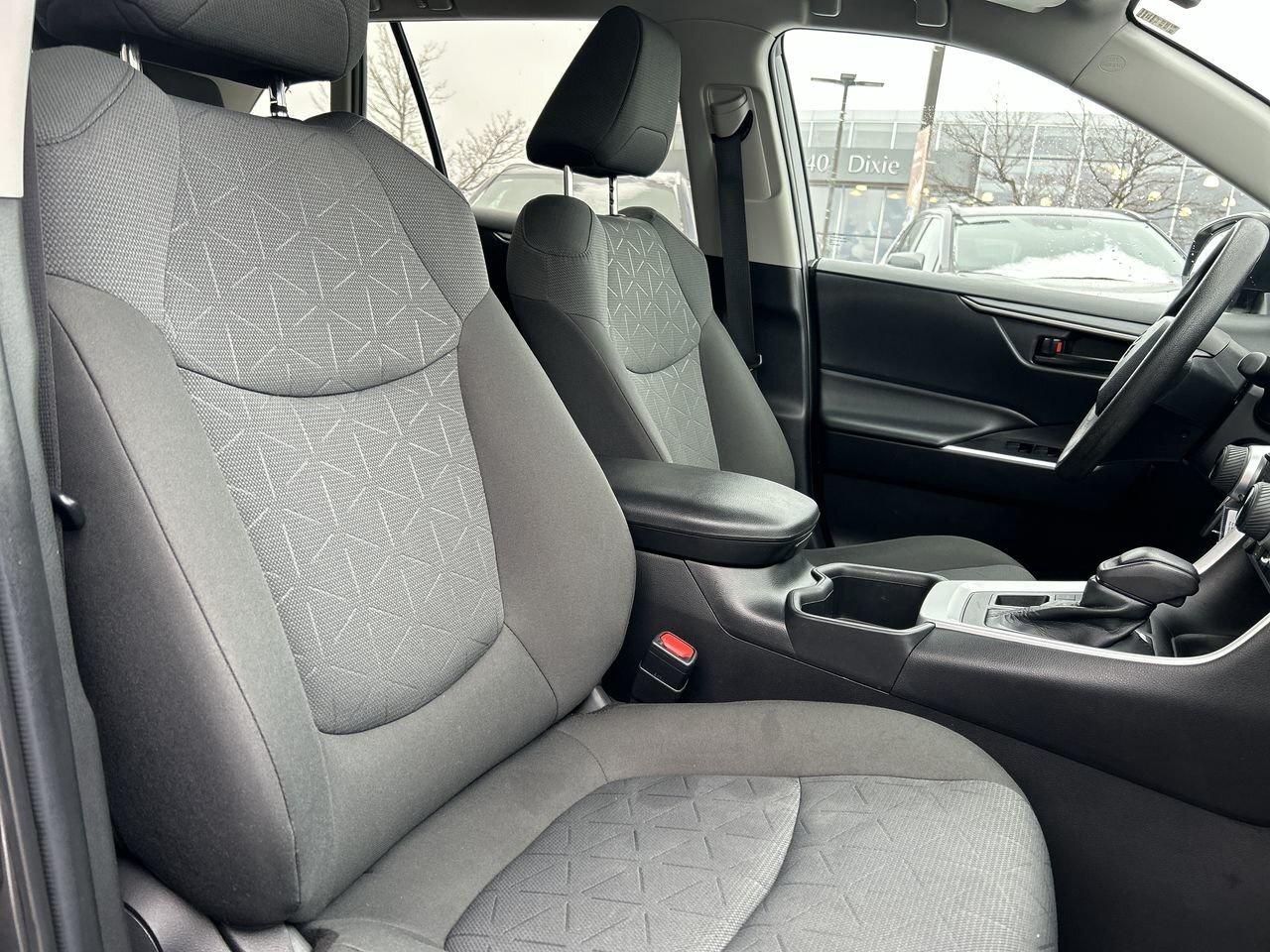 2022 Toyota RAV4 LE   Like New & Priced to Move! CERTIFIED   SLEEK Photo