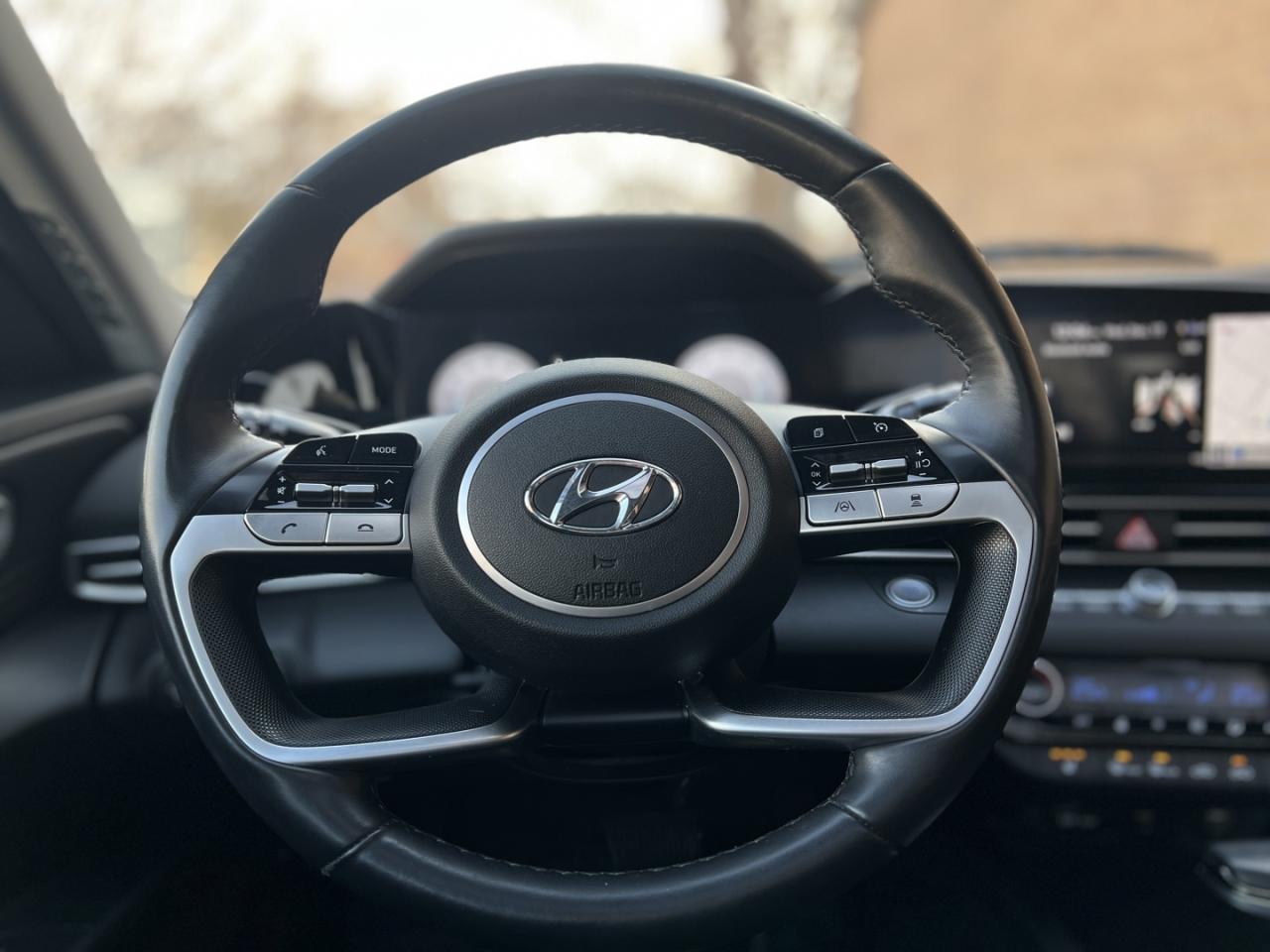 2023 Hyundai Elantra Luxury   Leather   Htd Steering   Navi   Sunroof Photo