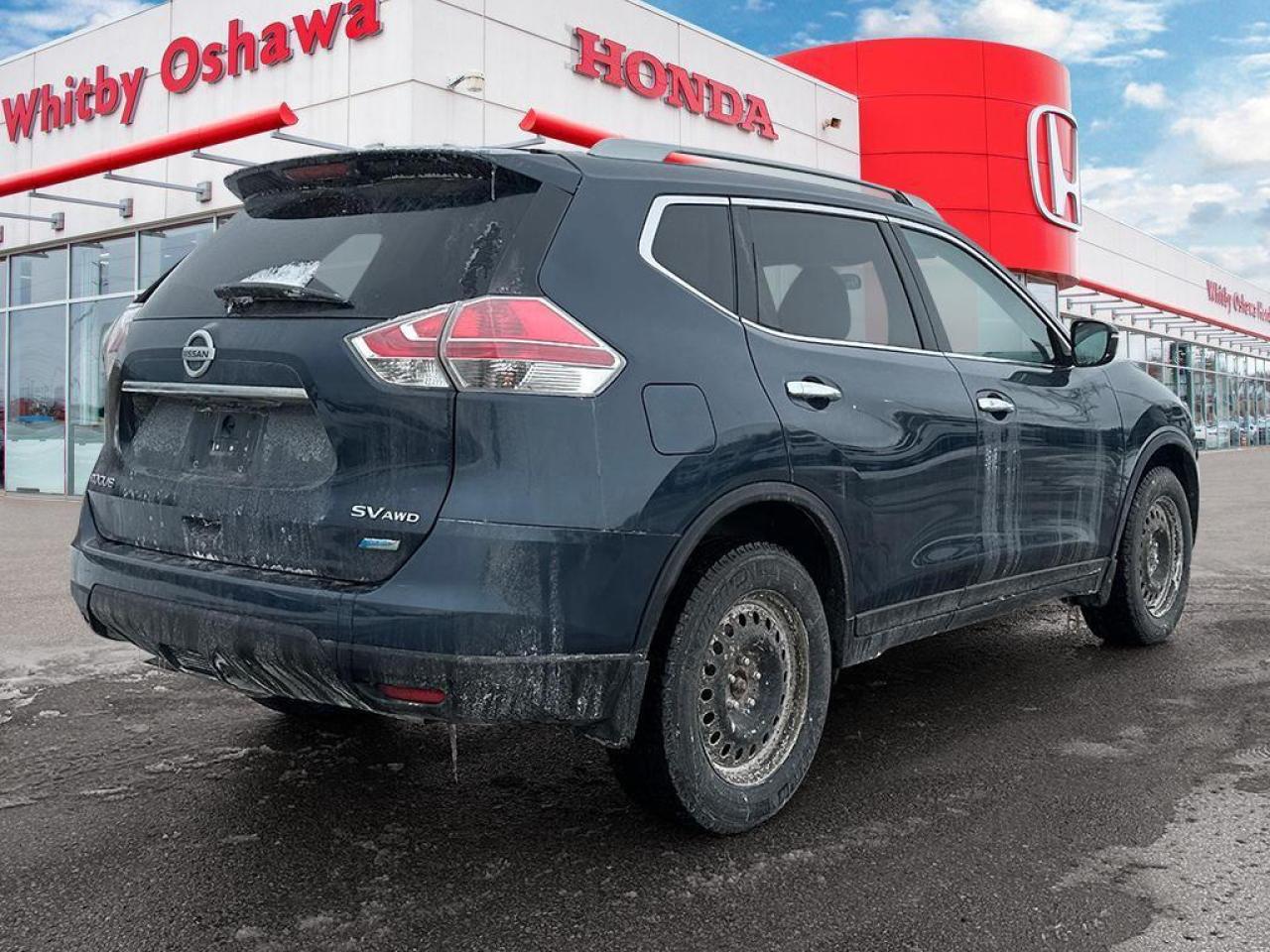 2015 Nissan Rogue SV Photo
