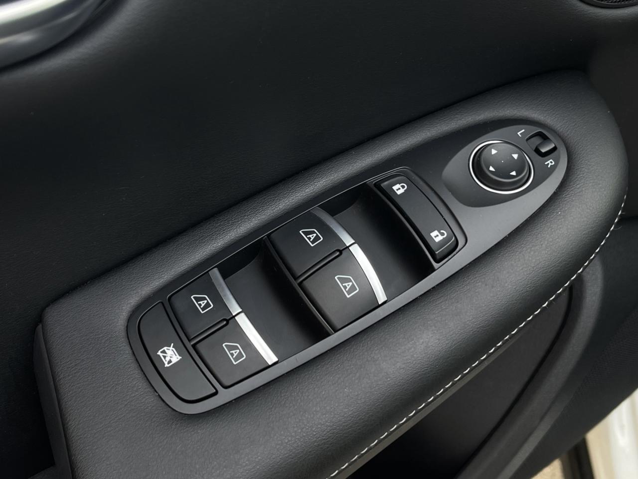 2021 Infiniti QX50 LUXE AWD Pearl white Leather   PRO PILOT   Htd Sea Photo