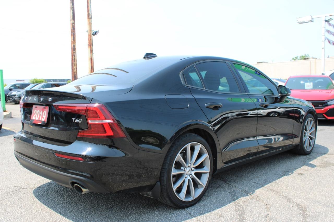 2019 Volvo S60 T6 Momentum AWD No Accident Clean Carfax Photo